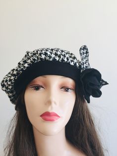 "Shipping takes a week to US and 3 days to EU AFTER PROCESSING TIME.Some items are ready to ship.ı will send them the day after This couture beret made soft light poly cotton and cotton jersey fabric and no lined . It's got a soft feel that is just so comfortable for even the most sensitive of scalps. This stylish look will compliment most any outfit and is the absolute perfect addition to any and all hat collections. S -M 21.5\" - 22.5\"fits L - XL 23.5\"-24.5 fitS The head opening is cotton je Black Spring Beret Cap, Spring Black Beret Cap, Scottish Hat, Fall Beanies, Black Beret, Knit Turban, French Beret, Warm Winter Hats, Gold Headband