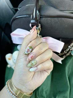 Green Charm Nails, Green Nails Inspo Aesthetic, Matcha Nails Inspiration, Matcha Strawberry Nails, Green Flower Nail Designs, Lily Flower Nails, Strawberry Matcha Nails, Tea Party Nails, Strawberry Nails Designs