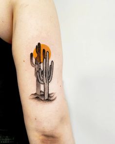 Tattoo cactus desert sun TTT tatt inked arm circle dotwork graphic minimal tatuage kaktus tatuaż Desert Flowers Tattoo, Cactus Flower Tattoo, Penny Tattoo, Well Tattoo, Desert Tattoo, Tattoo Generator, First Tattoo Ideas, Beautiful Tattoo Designs, Arizona Tattoo