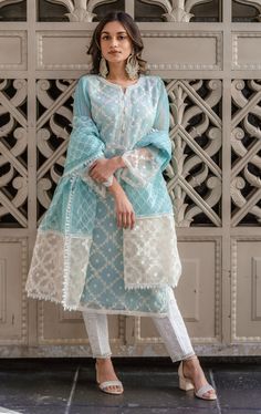 Desi Dress, Lace Suit, Traditional Attires, Kurti Designs Latest, Long Kurti Designs, Salwar Kamiz, Elegant Blouse Designs, Girl Dress Patterns, Sleeves Designs For Dresses