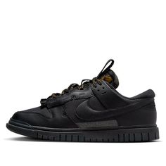 Luxury Black Sports Sneakers, Luxury Black Sneakers For Sports, Designer Nike Black Sneakers, Nike Air Dunk Low, Air Dunk Low, Nike Air Dunk, Dunks Black, Basketball Style, Modern Streetwear