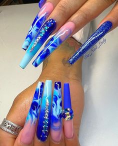 Nail arts/ nail polish/ blue Blue Stilletos Nails, Royal Blue Nails Ideas, Blue Freestyle Nails, Blue Rhinestone Nails, Royal Blue Coffin Nails, Lsd Nails, Blue Long Nails, Clawed Beauty, Blue Bling Nails