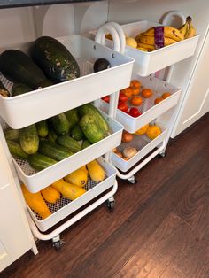 3 tier storage carts used to store produce Vegetable Organization Pantry, Storing Fruit On Counter, Produce Organization Counter, Fruit Storage Ideas Counter Space, Produce Storage Kitchen, Kitchen Counters Ideas, Fruit Storage Ideas, Fruit Storage Kitchen, Fresh Produce Storage