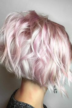 Short Blonde Hair With Colored Tips, Short Hairstyles 2023 Trends, Haircuts 2023 Short, Grey And Pink Hair, Grey Hair With Pink Highlights, Pink And Grey Hair, Silver And Pink Hair, Pink Grey Hair, Pink Hair Highlights