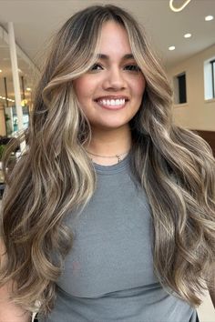 Brown Sugar Hair, Hair Color Transformation, Fall Hair Color Trends, Fall Hair Trends, Layered Haircut, Hair Trend, Fall Hair Color, Hair Inspiration Color