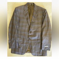 Canali Made In Italy Subtle Check Print Wool Sports Jacket Retail $1695 -Single Breasted -Notch Lapel -Lower Flap Pockets -Upper Welt Pocket -Double Vent Back -Fully Lined -Surgeon Cuffs (All Buttons Provided) Size 54 L Us 44 L 100% Wool Color Multi Earth Tones (Brown) Condition New With Tags Approx. Measurements: Shoulders 19 1/2” Chest 44” Length 31 1/2” Sleeve 36” Measured From Center Of Collar Sleeve Measured From Shoulder Seam 26” 3-1244.5x93 Canali Suits, Sports Jacket, Earth Tones, Flap Pocket, Welt Pocket, Single Breasted, Blue Brown, Blazer Suit, In Italy