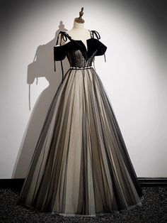 Black V-neck Gown For Banquet, Black A-line Tulle Evening Dress, Elegant Black A-line Gown, Black A-line Wedding Gown, Black A-line Evening Gown, Black A-line Evening Dress, Black Tulle A-line Evening Dress, Black A-line Gown For Prom, Black A-line Gown For Formal Events