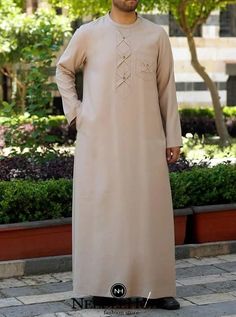 Arabic Outfit, Islamic Aesthetic, Wedding Dresses Men Indian, Mens Kurta Designs, Mens Kurta, Wedding Dress Men