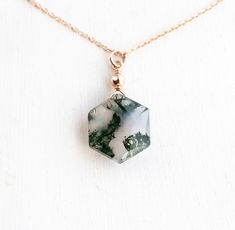 Moss Agate Pendant Rose Gold Moss Agate Necklace Silver - Etsy Moss Agate Necklace, Virgo Necklace, Moss Agate Jewelry, Green Moss Agate, Rock Ideas, Length Necklace, Agate Jewelry, Geometric Necklace, Agate Necklace