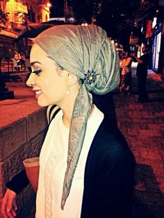 Jewish Headscarf, Jewish Women Hair, Jewish Women Fashion, Jewish Headcovering, Christian Head Covering, Bridal Hair Buns