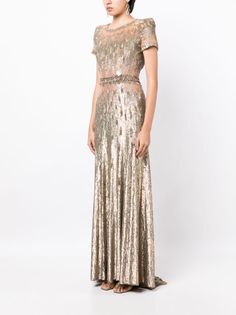 Jenny Packham Greta sequin-embellished Gown - Farfetch Uzun Boy, Sequin Embellishment, Embellished Gown, Versace Outfit, Most Beautiful Dresses, Jenny Packham, Going Out Outfits, Crystal Embellishment, Gorgeous Gowns