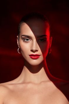 Beauty Model Face Photography, Shadows Photoshoot, Makeup Portrait Photography, Christmas Fashion Photography, Makeup Photoshoot, Ysl Makeup, Concert Poster Design