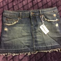 Nwt Cute Celebrity Pink Distressed Denim Mini Skirt With Embellished Pockets. Distressed Dark Wash Mini Skirt, Dark Wash Distressed Mini Skirt, Distressed Medium Wash Mini Skirt, Distressed Denim Blue Mini Skirt, Distressed Denim Mid-rise Mini Skirt, Mid-rise Distressed Denim Mini Skirt, Trendy Distressed Dark Wash Skirt, Casual Distressed Medium Wash Mini Skirt, Pink Skirts