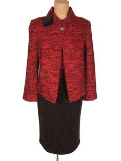 New Women's St. John Collection. All original tags attached. Retail price Jacket $2190.00 Dress $1190.00 Both size 4. Made from 53% Wool 41% Rayon and 6% Polyamide.  Crimson multi is the color as per tag. Crimson Red, Mahogany Brown and Black Tweed knit long sleeve Topper Jacket with single jeweled button closure at neck. Sewn in shoulder pads. Matching Tweed knit sleeveless tank dress with rear zipper opening.  Jacket measurements: Shoulder measurement is 15" Sleeve length is 22" Bust measureme St John Knits, Mahogany Brown, Black Tweed, Crimson Red, Dress Suit, 20's Dress, Knit Long Sleeve, Dress Measurements, Suit Separates