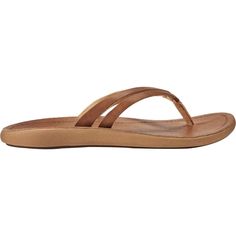 Crafted with leisure in mind, this soft leather sandal has a strappy design that feels elegant and understated. Classic Leather Footbed Flip Flops For Vacation, Adjustable Leather Sandals With Leather Lining, Classic Leather Flip Flops For Beach, Classic Leather Flip Flops For The Beach, Classic Leather Sandals With Leather Lining, Classic Leather Flip Flops With Cushioned Footbed, Leather Toe Post Flip Flops With Arch Support, Elegant Leather Sandals For Everyday, Classic Toe Post Sandals With Leather Footbed