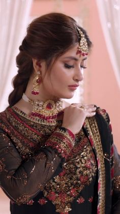 Sajjal Ali Red Bridal Dress, Ponytail Hairstyles Easy, Wedding Lehenga Designs, Pakistani Fashion Party Wear, Beautiful Pakistani Dresses, Front Hair Styles, Hair Tutorials For Medium Hair, Bridal Makeup Looks