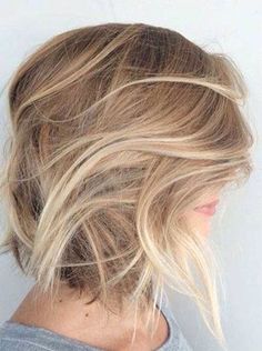 Trendy We Fryzurach, Perfect Blonde Hair, Messy Bob Hairstyles, Beige Blonde, Short Hair Balayage, Colour Ideas, Long Bob