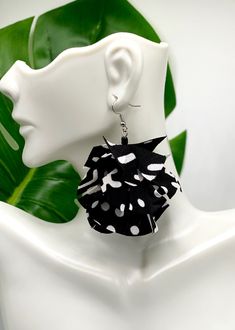 "Black & White Skirted Fabric earrings Your new earrings measure 3\" long and will come with a pair of rubber backs for extra security. All ear wires and clips are hypoallergenic and are lead or nickel free. Due to pattern placement and design of the fabric, no 2 pairs are exactly alike." Fabric Earrings Handmade, Cardboard Decor, Earrings Fabric, Textile Earrings, Mehndi Art Designs, African Earrings, Fabric Earrings, New Earrings, Modeling Tips