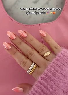 Perfect summer nails super cute pink peach coral chrome almond nails acrylics Chrome Almond Nails, Chrome Almond, Perfect Summer Nails, Coral Pink Nails, Peach Colored Nails, Pink Chrome Nails, Peach Nails, Coral Nails