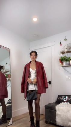 Valentines Dinner Outfit, Outfit Elegantes, Rihanna Outfits, Fashionista Clothes, Night Out Outfit, Young Fashion, Feminine Outfit, Blazer Outfits, Casual Dinner Outfit