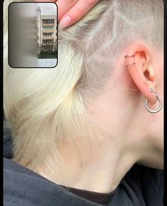 Mullet Haircut Nonbinary, Short Non Binary Hair, Short Straight Mullet, Nonbinary Hairstyles, Low Undercut, Short Non Binary Haircuts, Non Binary Haircuts Round Face, Round Face Mullet, Shaved Hair Designs