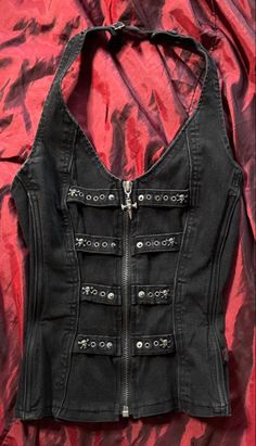 Industrial Goth Outfit, Diy Goth Outfits, Post Hardcore Outfit, Colorful Punk Outfits, Goth Diy Clothes, Diy Emo Clothes, Metal Concert Outfit, Goth Punk Fashion, Metal Outfits