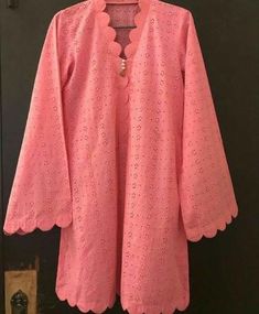 Frill Sleeves Design, Sleeves Design For Blouse, Blouse Sleeves Design Latest, Blouse Sleeves Design, Stylish Kurta, Kurti Sleeves Design, Trendy Shirt Designs, Salwar Designs, Pakistani Fashion Casual