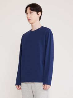 Composition : [Shell] Cotton: 35% + Polyester: 62% + Polyurethane: 3%Country of Origin : China Modern Crew Neck Tops With Ribbed Cuffs, Navy Crew Neck T-shirt For Spring, Modern Crew Tops With Ribbed Cuffs, Modern Crew Top With Ribbed Cuffs, Crew Neck T-shirt With Ribbed Neckline For Work, Blue T-shirt With Ribbed Crew Neck, Modern Crew Neck Sweatshirt For Spring, Blue Workwear Top With Ribbed Neckline, Navy Crew Neck Sweatshirt For Spring