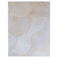 an image of a white wallpaper with large leaves on the back and bottom half