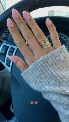 Swaggy Nails, Basic Rings, Nails Inspiration Pink, Quartz Nails, New Nail, Nail Jewelry, Oval Nails, Neutral Nails, Minimalist Nails