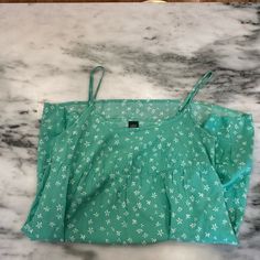 Size Xs Flowy Green Summer Sundress, Has Pockets And Adjustable Straps. Never Worn! Summer Sundress, Floral Sundress, Wild Fable, Dresses Xs, Sundress, Adjustable Straps, Womens Dresses, Floral, Green