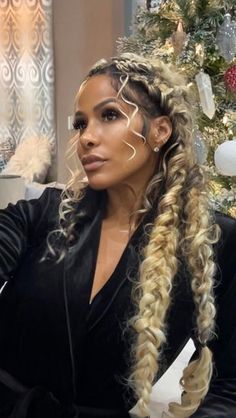 Butterfly Cornrows, Butterfly Cornrow Braids, Blonde Braided Hairstyles, Goddess Cornrows, Layered Braids, Cornrows Ideas, Single Braids Hairstyles, Design Braids, Butterfly Braids