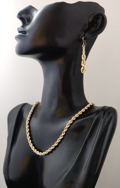 "14k Real Yellow Gold Rope Chain Earrings, Drop Rope Earrings, Dangle Rope Chain Earrings , 14k Real Gold Earrings,Women Earrings * Metal: Real 14K Yellow Gold (Properly Stamped 14k) * Condition : Brand New * Finish : Polished * Avg Weight : Small Pair apox 1.1 grams Large Pair apox 1.5 grams * Length: Small one 2 inches, Large one 1.7 inches * Width: Small 2.25mm to 4.25mm, Large 2.75mm to 6.25mm. * Clasp/Bail: Dangle Earrings Our price is for Pair Price These Hoop Earrings are 100% Authentic 1 Elegant 14k Gold Rope Chain Jewelry, Elegant 14k Gold Hoop Necklace, Elegant Rope Chain Jewelry For Anniversary, Gold Hoop Jewelry With Gold Chain, Elegant Hoop Earrings With Gold Chain, Elegant Hoop Earrings With Gold Chain As Gift, Elegant Hoop Earrings With Gold Chain For Gift, Elegant Gold Chain Hoop Earrings For Gift, Elegant Rope Chain Jewelry