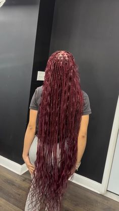 Hair For Cruise, Xs Knotless Braids Hairstyles, Burgundy Braid Hairstyles, Summer Birthday Hairstyles Black Women, Knotless Box Braids Medium But Length, Burgundy Hair Hairstyles, Red Medium Boho Knotless Braids, Burgundy And Brown Braids