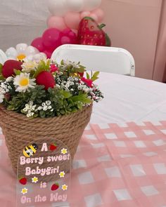 Strawberry || Flowers || Iyla’s 🍓🌼🍓 • Baby Shower’s Berry sweet🌼 thank you so much 🍓 #babyshowerstrawberries #babyshowermargarita #margaritasbaby #babygirl #strawberrydecor #decorationstrawberry #strawberries🍓 #strawberriesdecoration #decoracionfresita #decoracionmargarita #fresasymargaritas Strawberry Themed Flower Arrangement, Berry Sweet Table Decor, Berry Themed Centerpieces, Berry Sweet Baby Shower Theme Treats, Berry Baby Shower Ideas Decor, Berry Sweet Baby Shower Centerpieces, Strawberry Baby Shower Theme Centerpiece, Girl Baby Shower Strawberry Theme, Berry Sweet Girl Baby Shower Theme