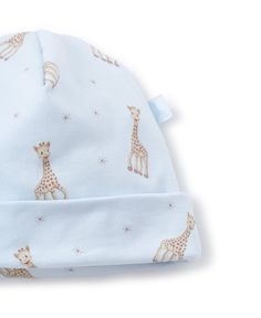 Keep your baby boy's head warm and covered with this Sophie la girafe printed hat. Made from 100% Pima cotton for the softest, snuggliest fit. 100% Pima Cotton Made in Peru Fitted style Kissy Kissy, Soft Hats, Luxury Baby, Fitted Style, Baby Head, Blue Hat, Little People, Blue Print, Sweet Girls