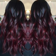 Red ombre . Look at these gorgeous waves. Burgundy Balayage, Red Ombre Hair, Brown Ombre Hair, Hair Color Burgundy, Red Highlights, Pinterest Hair, Hair Balayage, Ombre Hair Color