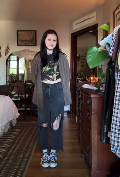 Soft Goth Outfits Fall, Grunge Whimsigoth Outfits, Alt Mom Aesthetic, Mid Size Grunge Outfits, Warm Grunge Outfits, Comfy Alt Outfits, Chubby Grunge Outfits, Soft Alternative Outfits, Soft Goth Outfits