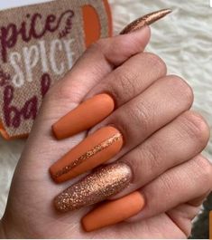 French Pedicure, Nagellack Trends, Halloween Acrylic Nails, Fall Gel Nails, Fall Nail Art Designs, Cute Nails For Fall, Fall Acrylic Nails, Thanksgiving Nails, Orange Nails