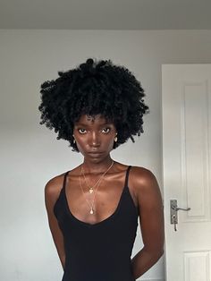 Men Finger Coils, Finger Coils Men, Black Beauty Aesthetic, Natural Hairstyles 4c, Short Curly Hair Styles, Afro Black Women, Black Girls Hair, 4c Afro, Youtube Names