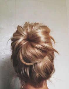 Summer Hairdos, Messy Bun Hairstyles, Bohol, Sienna Miller, Gwyneth Paltrow, Charlize Theron, Dream Hair, Heidi Klum, Cara Delevingne