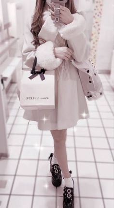 Baby Pink Aesthetic, Kawaii Fashion Outfits, Feminine Outfit, 인물 사진