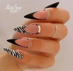 Black And White Nails, Zebra Print Nails, Zebra Nails, Stylish Nails Designs, Stiletto Nails Designs, Fabulous Nails, Bling Nails, Pretty Acrylic Nails, Fancy Nails