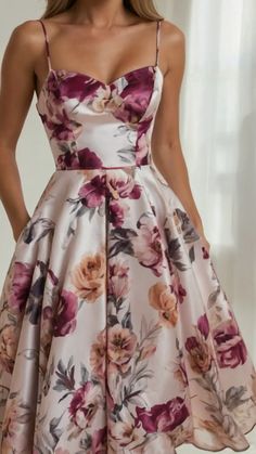 Floral Dress Magic: 20 Styles That Will Take Your Breath Away - pulsepathlife.com Wedding Dresses Guest Short, Elegant Wedding Guest Dress Classy, Summer Dress For Wedding Guest, Garden Wedding Guest, Short Women Outfits, Floral Dress Wedding Guest, Short Evening Dress, Dresses Long Summer, Short Frocks