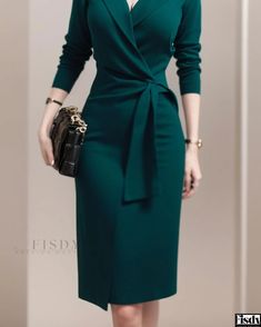 Fisdy - Vestido ajustado contemporáneo - Dinámico y realzador de la figura Work Dresses Professional, Pencil Skirt Outfits Casual, Women Dresses Classy, Modest Dresses Casual, Casual Wear Dress, Classy Dress Outfits, Classy Work Outfits, Sophisticated Dress, Elegant Dresses For Women