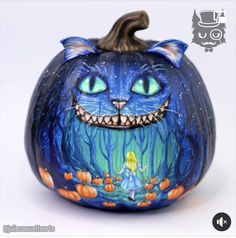 Aesthetic Pumpkin Ideas Painting, Villain Pumpkin Painting, Paint Halloween Pumpkins, Pumpkin Decorating Paint Creative, Cheshire Cat Pumpkin Painting, Unique Painted Pumpkins, Disney Pumpkin Painting Ideas, Cool Pumpkin Painting Ideas, Painting Pumpkin