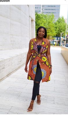 Ankara Jacket Styles, Ankara Kimono Style, Sleeveless Jackets For Women, Fashion Poncho, Latest Ankara Styles 2019, Expensive Outfits, Ankara Kimono, Ankara Jackets, Sleeveless Kimono