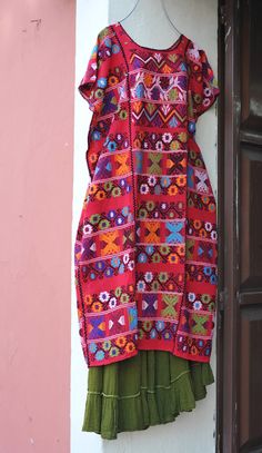 Mexican Textiles, Mexican Fashion, Mexican Outfit, Mode Boho, Mexican Designs, Mexican Dresses, Mexican Culture, Eclectic Fashion