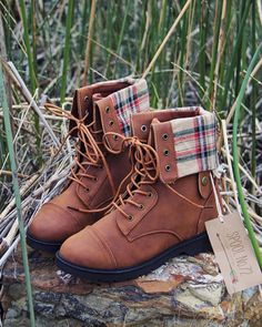 The Lodge Boots, Sweet & Rugged boots from Spool No.72 | Spool No.72 Combat Boots With Heels, Fall And Winter Boots, Tan Combat Boots, Authentic Corsets, Autumn Boots, Vintage Inspired Shoes, Inktober 2024, Winter Flats, Rugged Boots