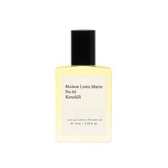 Maison Louis Marie No.05 Kandilli Perfume Oil is a roll on perfume oil named after a small village set off the Asian Bank of Bosphorus, Istanbul. This perfume oil has the scent of a tropical tuberose complimented by white lily, sitting on a warm amber sandalwood base. #cleanbeauty #cleanbeautyfragrance #cleanbeautyparfum #cleanfragrance #cleanperfume #perfume #fragrance #maisonluismarie #rollonfragrance Natural Perfume Brands, Clean Perfume, Vegan Mascara, Fragrance Ingredients, Roll On Perfume, Clean Fragrance, Earthy Scent, Natural Perfume, Perfume Oil